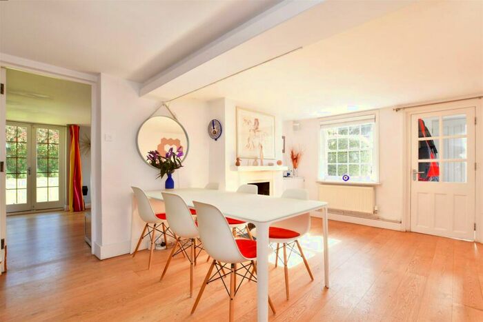 4 Bedroom Semi-Detached House For Sale In Brickhurst Lane, Laughton, Lewes, East Sussex, BN8