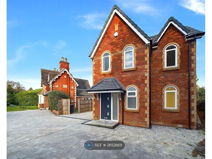 4 Bedroom Detached House To Rent In Hillmorton Road, Rugby, CV22