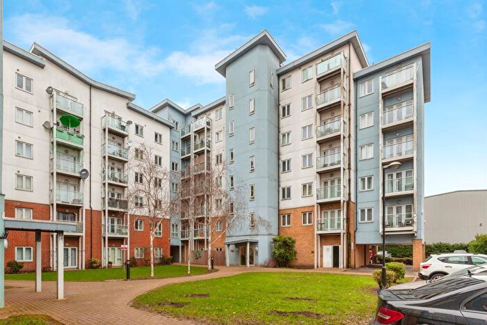 1 Bedroom Flat For Sale In Mill Street, Slough, SL2