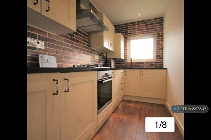 1 Bedroom Flat To Rent In Grove Hill, London, E18