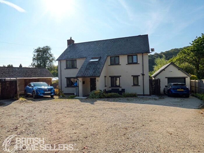 4 Bedroom Detached House For Sale In Cove, Tiverton, Devon, EX16