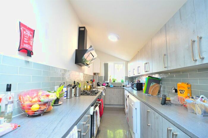 7 Bedroom Terraced House To Rent In Heeley Road, Selly Oak, Birmingham, B29