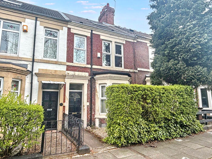 6 Bedroom Terraced House For Sale In First Avenue, Heaton, Newcastle Upon Tyne, Tyne And Wear, NE6