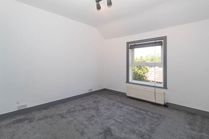 2 Bedroom Cottage To Rent In Church Street, Biggleswade, SG18