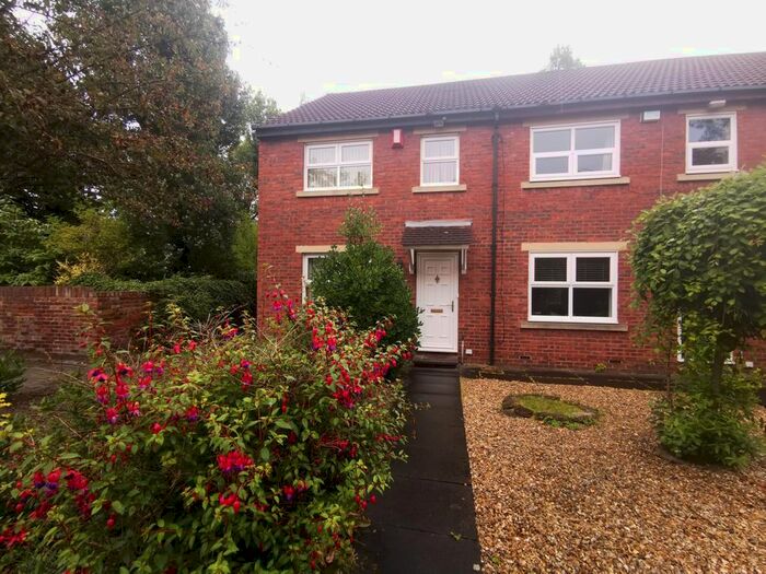3 Bedroom Terraced House To Rent In Ennismore Court, Benton, Newcastle Upon Tyne, NE12