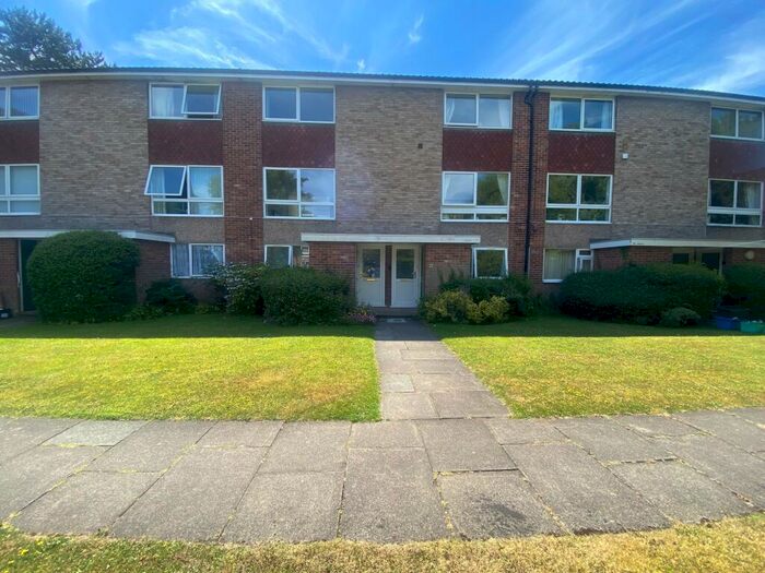 2 Bedroom Apartment To Rent In Hart Drive, Boldmere., B73