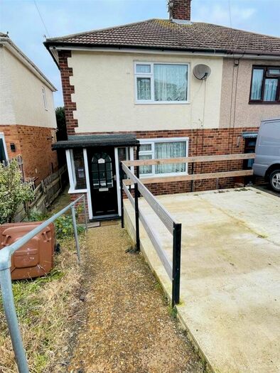 2 Bedroom Semi-Detached House To Rent In Crestway, Chatham, Kent, ME5