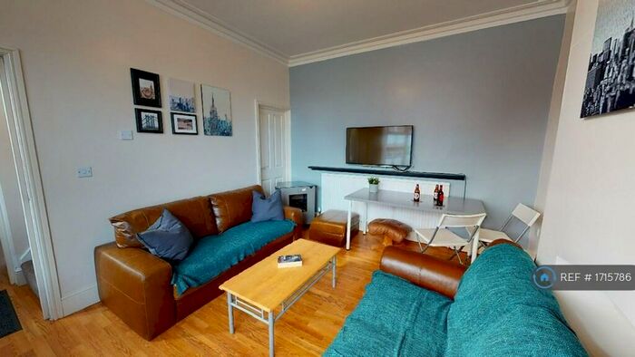 5 Bedroom End Of Terrace House To Rent In Wilberforce Road, Leicester, LE3