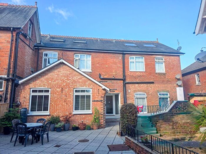 1 Bedroom Apartment To Rent In Coach House Mews, Wimborne, BH21