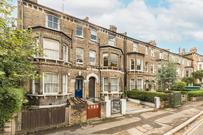 2 Bedroom Flat To Rent In Bromfelde Road, London, SW4