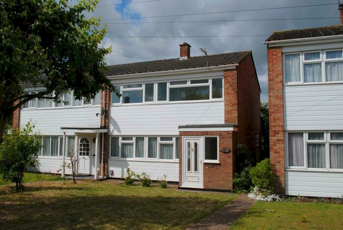 3 Bedroom Terraced House To Rent In Woking, GU22