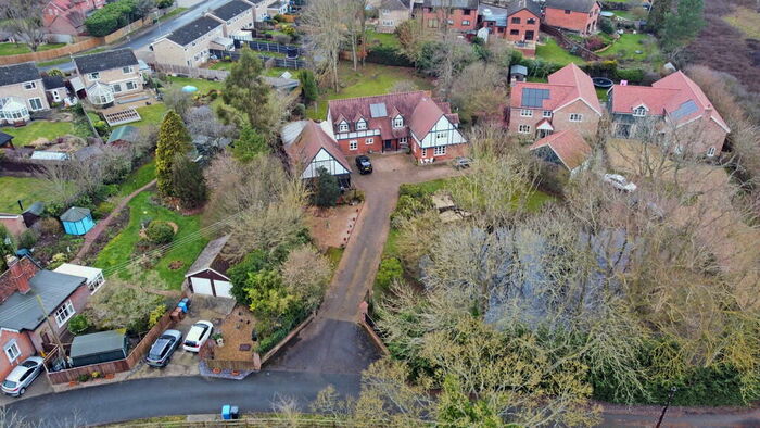 5 Bedroom Detached House For Sale In Henley Road, Ipswich, IP1