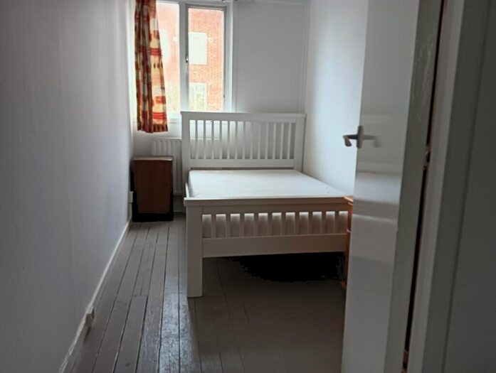 1 Bedroom House To Rent In Rossiter Road, Balham, SW12