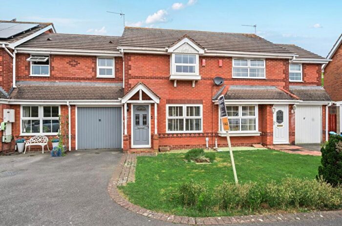 3 Bedroom Terraced House For Sale In Horcott Road, Swindon, SN5