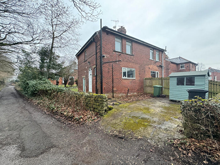 2 Bedroom Semi-Detached House To Rent In Broadway, Leeds, LS18