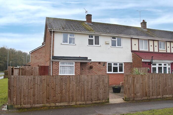 3 Bedroom Terraced House For Sale In Meriden Walk, Park South, SN3