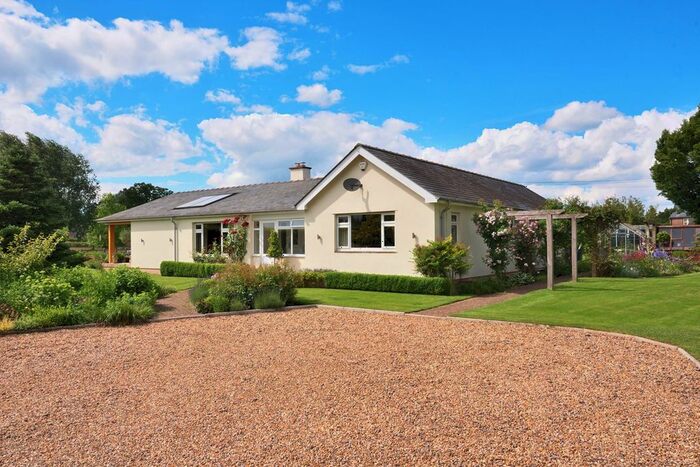 4 Bedroom Bungalow For Sale In Peterstow, Ross-On-Wye, HR9