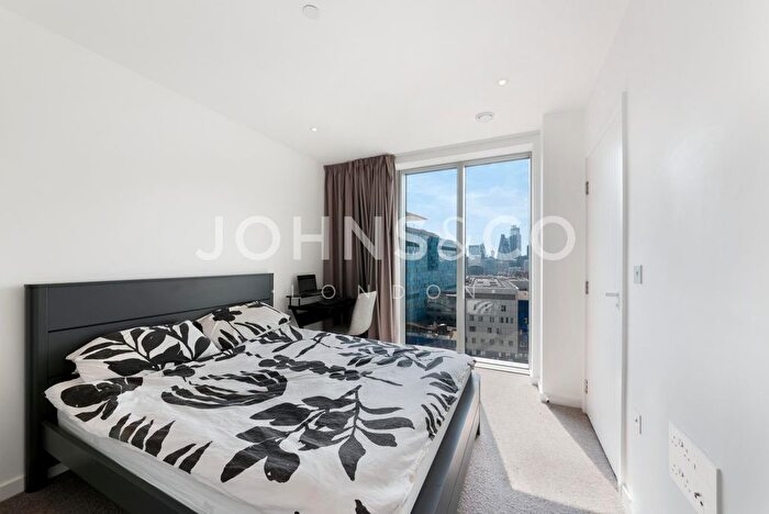 2 Bedroom Flat To Rent In Bouchon Point, The Silk District, E1
