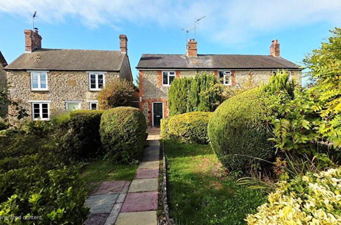 2 Bedroom Semi-Detached House For Sale In Manor Cottages, Manor Road, OX17