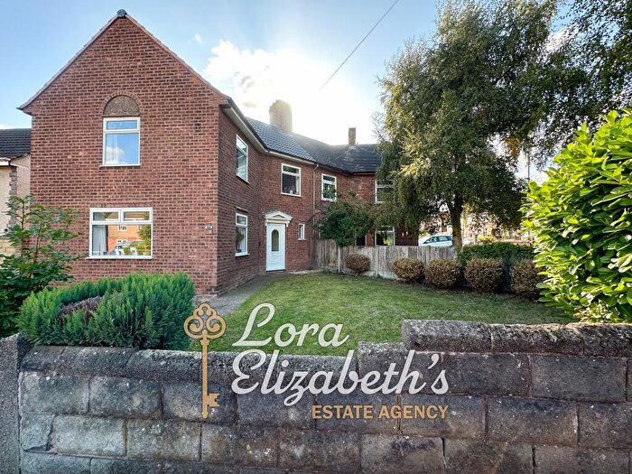 3 Bedroom Semi-Detached House For Sale In Sherwood Avenue, Blidworth, NG21