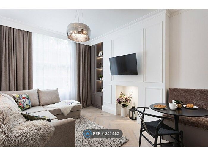 1 Bedroom Flat To Rent In Tanner Row, York, YO1