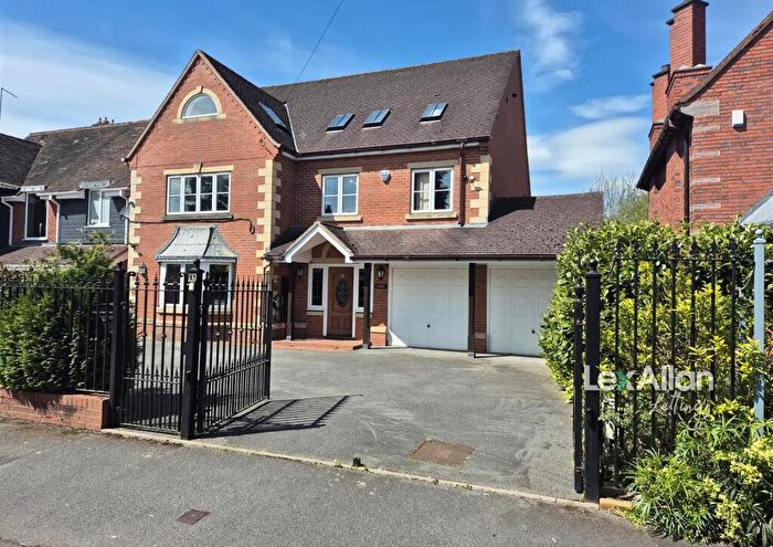 7 Bedroom Detached House To Rent In Dingle Road, Pedmore, Stourbridge, DY9