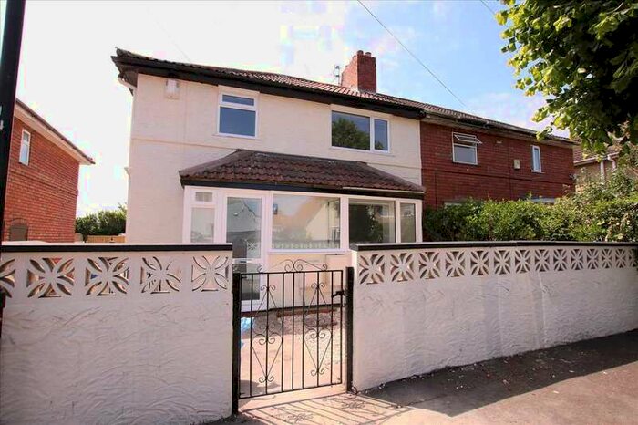3 Bedroom Semi-Detached House To Rent In Queenshill Road, Knowle, Bristol, BS4
