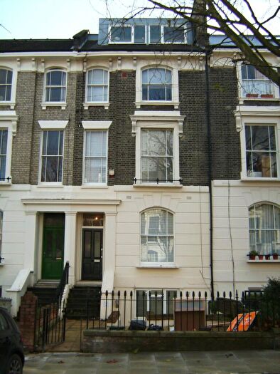 2 Bedroom Flat To Rent In Loraine Road, London, N7