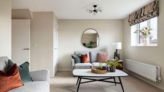 3 Bedroom Semi-detached House For Sale In Easterside Avenue, Great Haddon, PE7