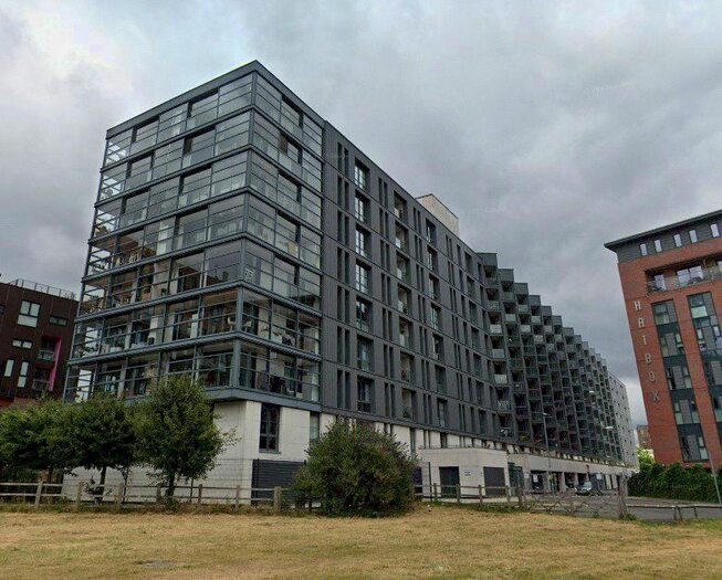 2 Bedroom Flat To Rent In Milliners Wharf, Munday Street, Manchester, M4