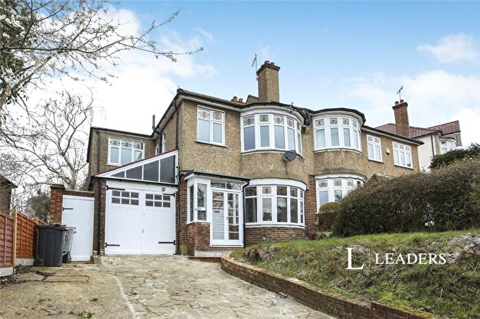 4 Bedroom Semi-Detached House To Rent In Murray Avenue, Bromley, BR1