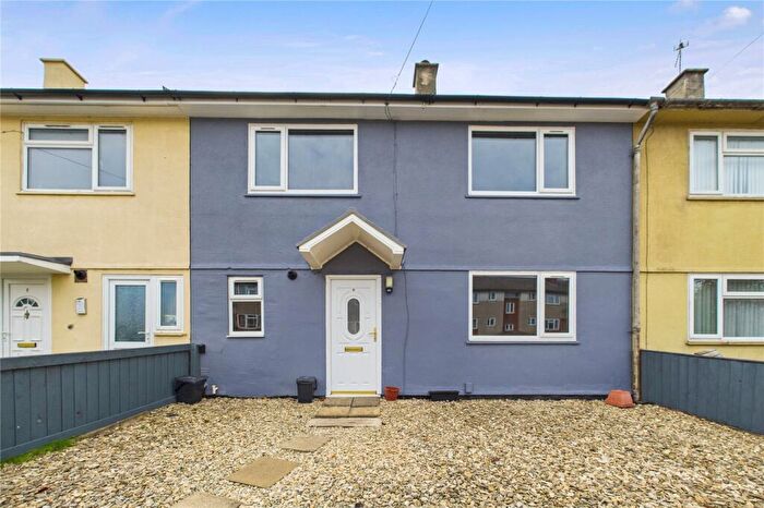 3 Bedroom Terraced House For Sale In Allington Road, Swindon, Wiltshire, SN2