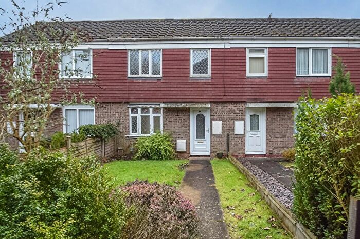 3 Bedroom Terraced House For Sale In Napton Close, Matchborough West, Redditch, B98
