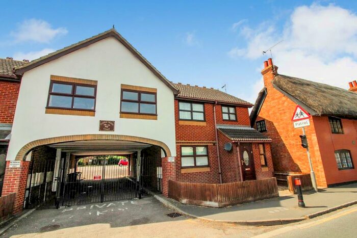 1 Bedroom Maisonette To Rent In High Street Wing, Leighton Buzzard, LU7