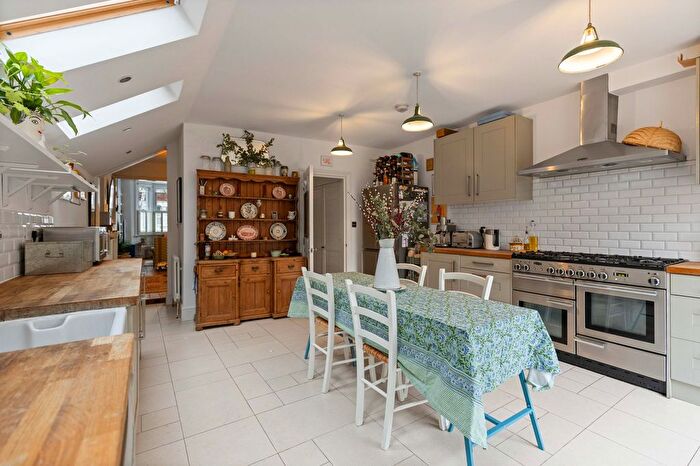 5 Bedroom Property For Sale In Burns Road, London, NW10