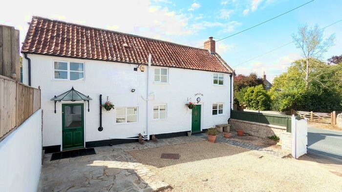 2 Bedroom Cottage To Rent In Henton, Wells, BA5