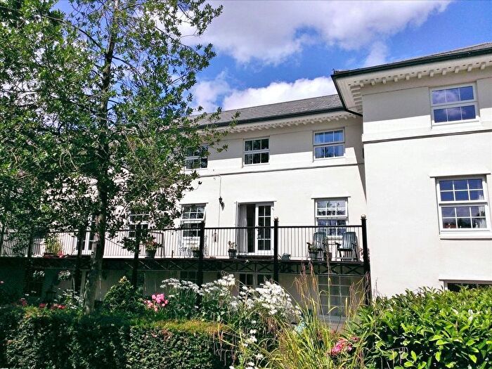 2 Bedroom Flat To Rent In Gravel Hill Road, Yate, Bristol, Gloucestershire, BS37