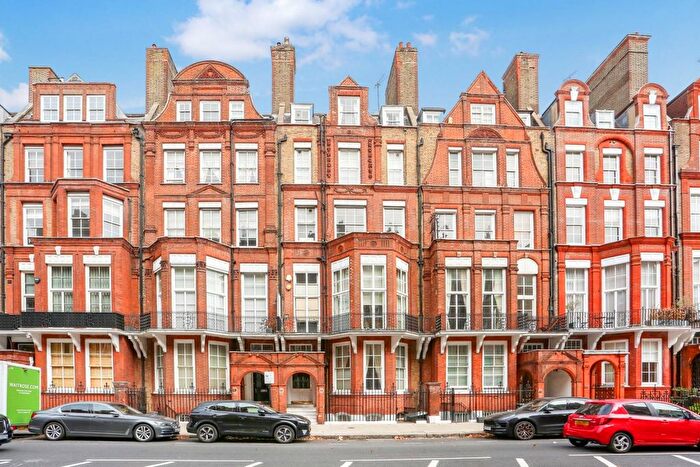 1 Bedroom Flat To Rent In Pont Street, London, SW1X