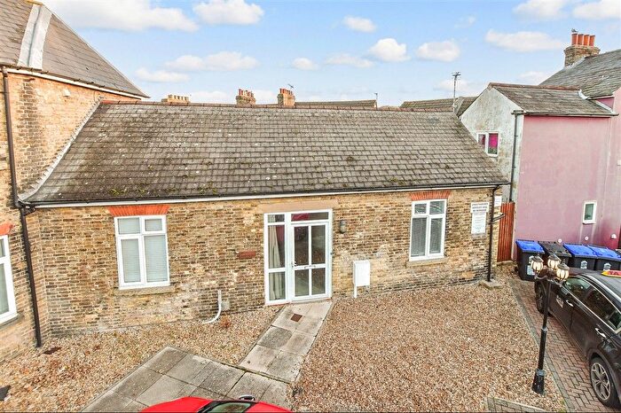 1 Bedroom Semi Detached Bungalow For Sale In Stable Court, Dover, Kent, CT17