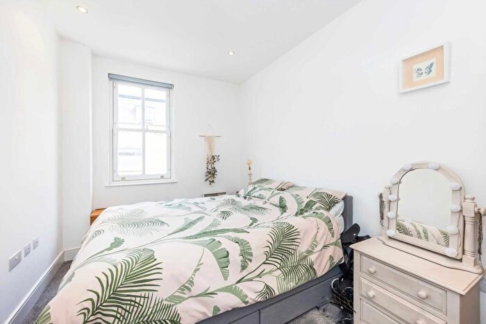 2 Bedroom Apartment To Rent In Kingsland Passage, Dalston Junction, E8
