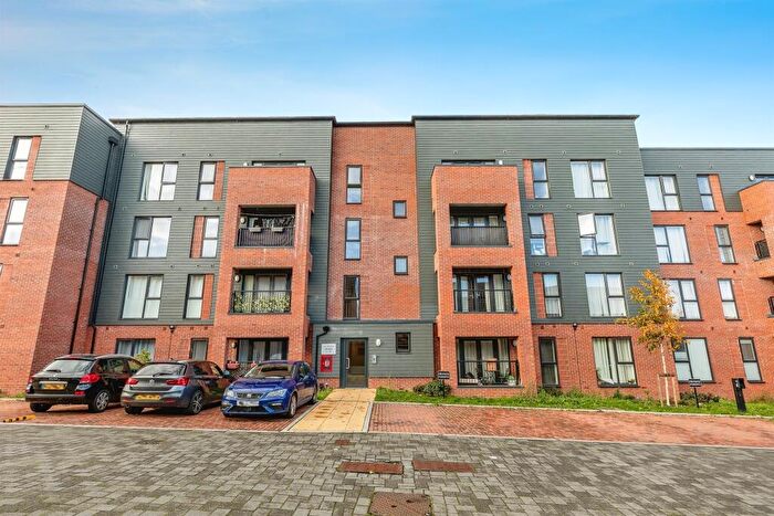 2 Bedroom Apartment For Sale In Hawkfield Road, Bristol, BS13