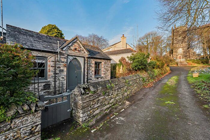 1 Bedroom Semi-Detached House For Sale In Michaelstow, PL30