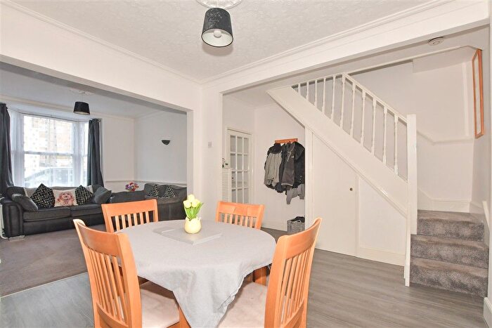 3 Bedroom Terraced House For Sale In Avenue Road, Herne Bay, Kent, CT6