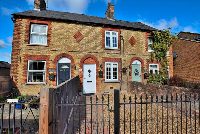 1 Bedroom Terraced House For Sale In Church Green, Totternhoe, Dunstable, LU6