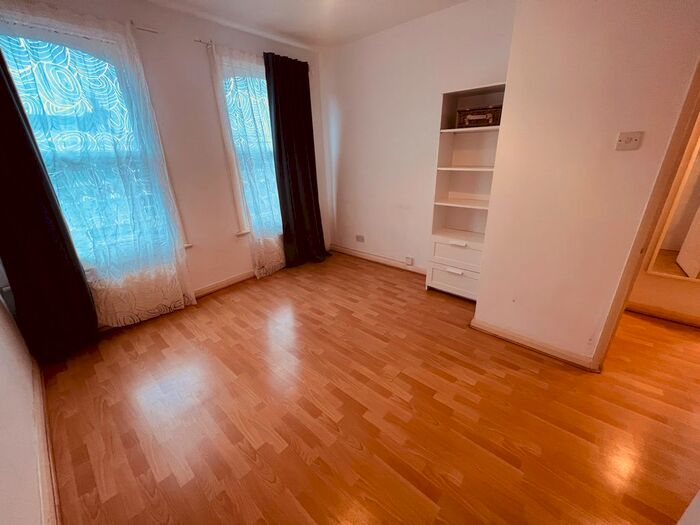 1 Bedroom Flat To Rent In Marlborough Road, London, N19