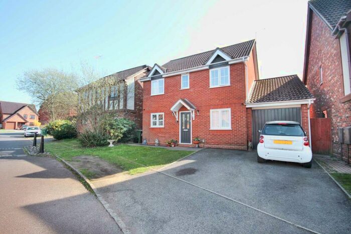 4 Bedroom Detached House To Rent In Hemmyng Corner, Warfield, RG42