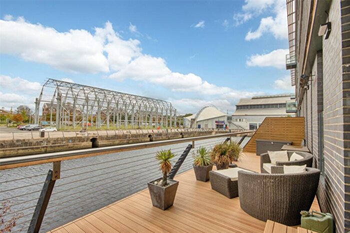 2 Bedroom Apartment For Sale In Dock Head Road, Chatham, Kent, ME4