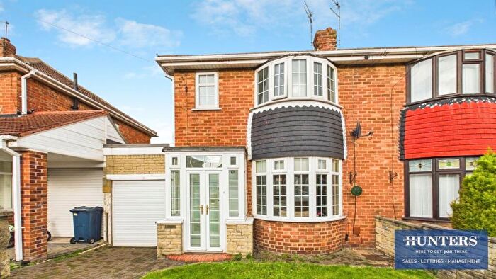 3 Bedroom Semi Detached House For Sale In Lunedale Avenue, Fulwell, Sunderland, SR6