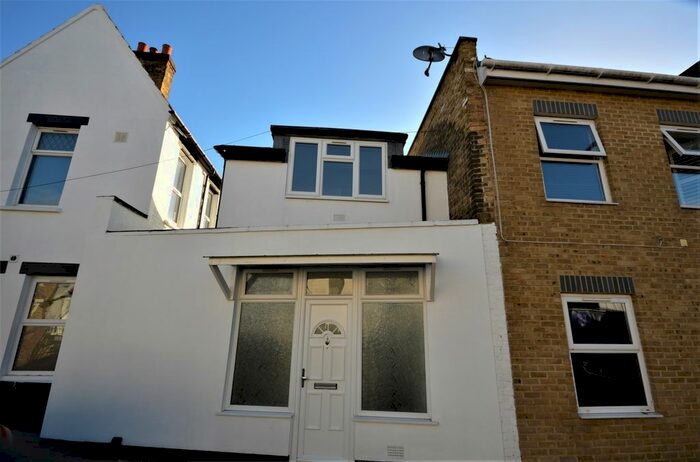 1 Bedroom Maisonette To Rent In Raleigh Road, London, SE20