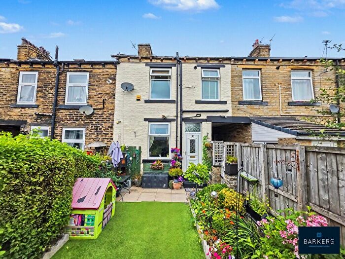 2 Bedroom Terraced House For Sale In Rook Lane, Bradford, BD4